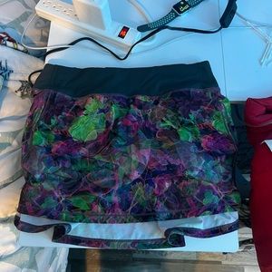 size 6 lululemon hi rise skirt